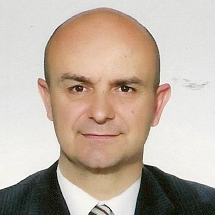 Dr. Mustafa Akyüz